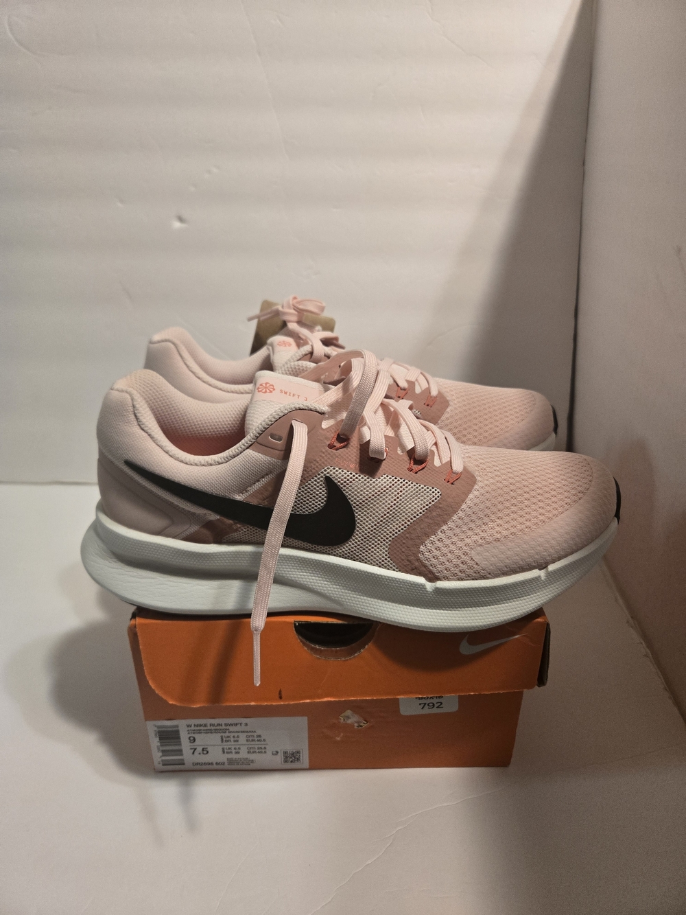 Nike Women's Running Shoes - Light Pink/Black